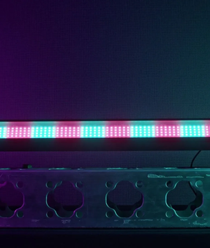 Blizzard Lighting StormChaser SuperCell Pro | 5-in-1 RGB+CW+WW Pixel Bar | Smart Lens & 16 Pixel Zones