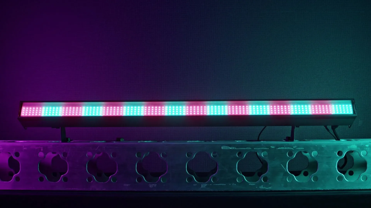 Blizzard Lighting StormChaser SuperCell Pro | 5-in-1 RGB+CW+WW Pixel Bar | Smart Lens & 16 Pixel Zones