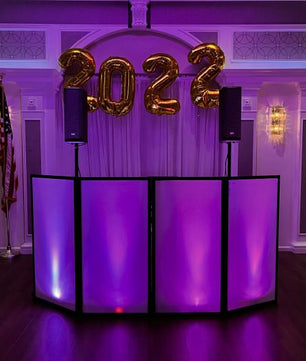 23121